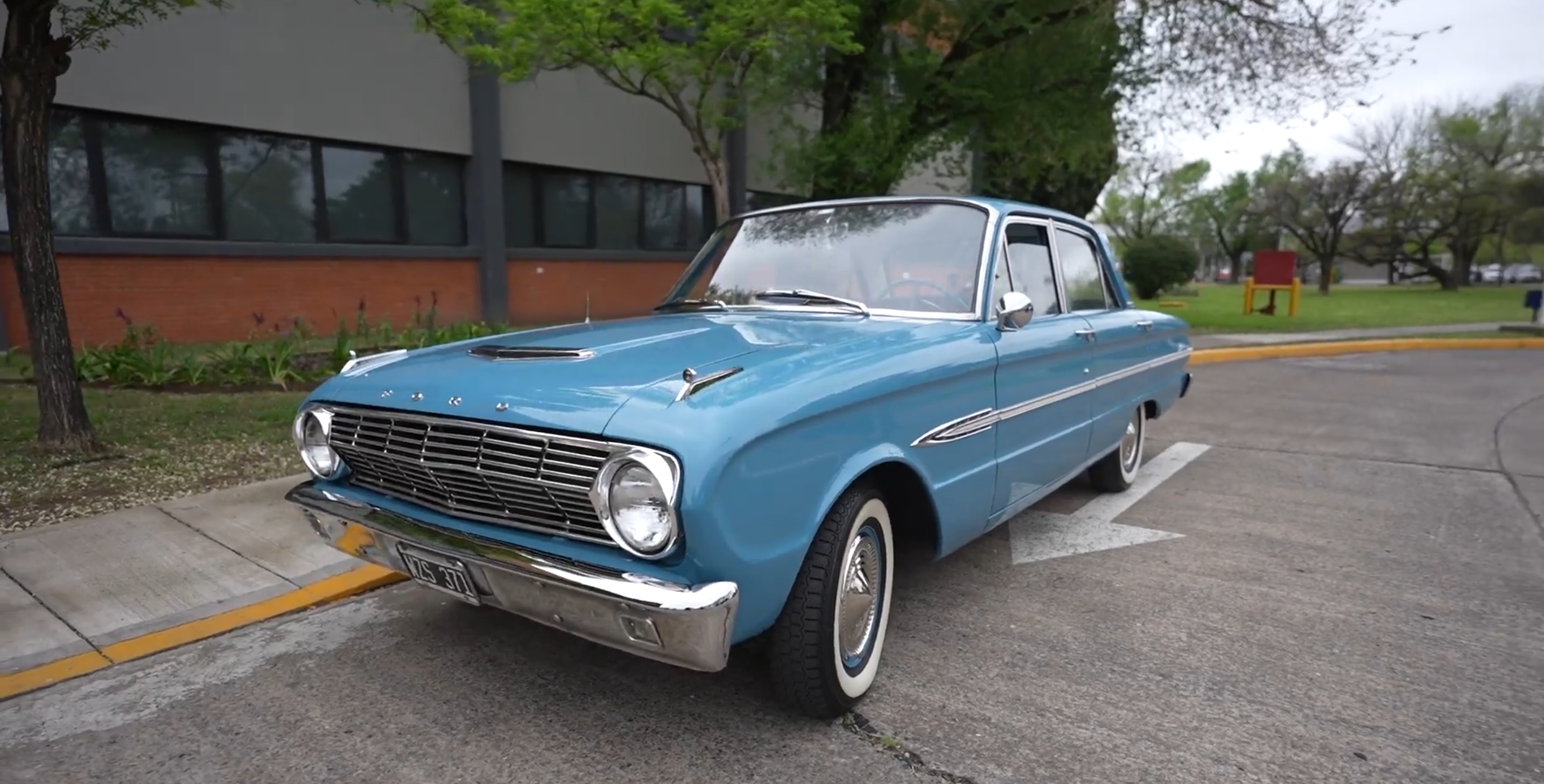 Mejor restaurado Nacional: Falcon de Luxe 1964 - El primer modelo fabricado en Planta Pacheco